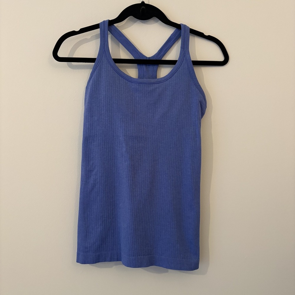 Lululemon Ebb to Street Tank Top Light Support Beach Ball Blue Size 6 Athleisure